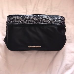 ‼️ BRAND NEW ‼️ Victoria’s Secret travel bag